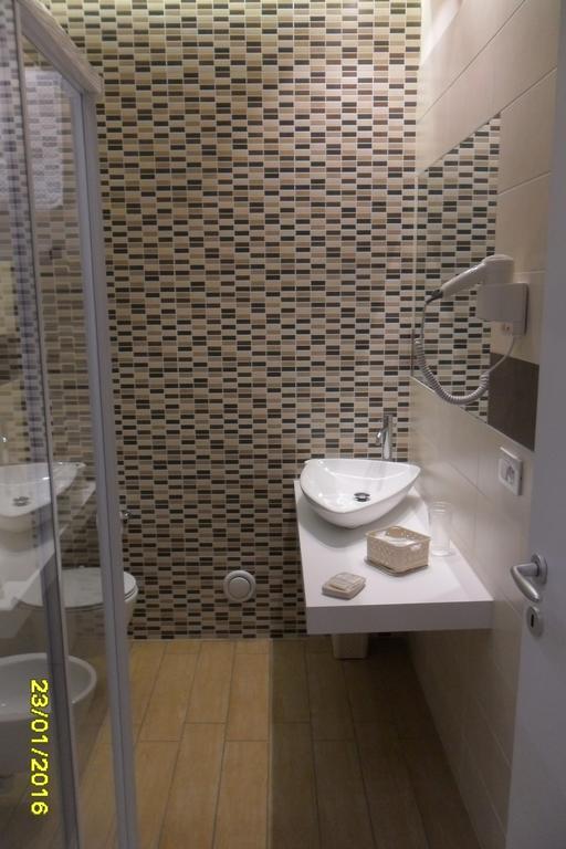 Location Lory Hotell Busto Arsizio Exteriör bild