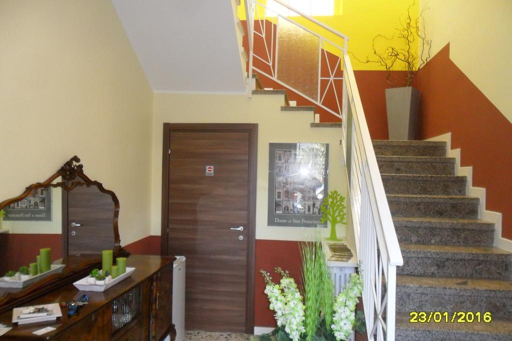 Location Lory Hotell Busto Arsizio Exteriör bild