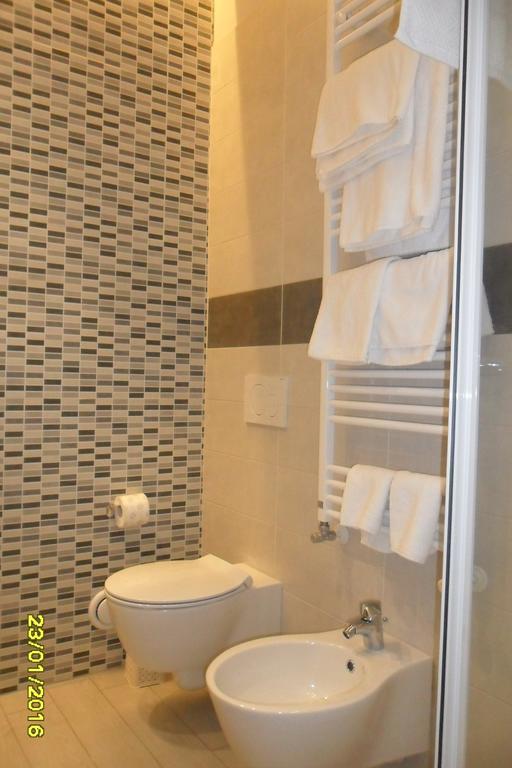 Location Lory Hotell Busto Arsizio Exteriör bild