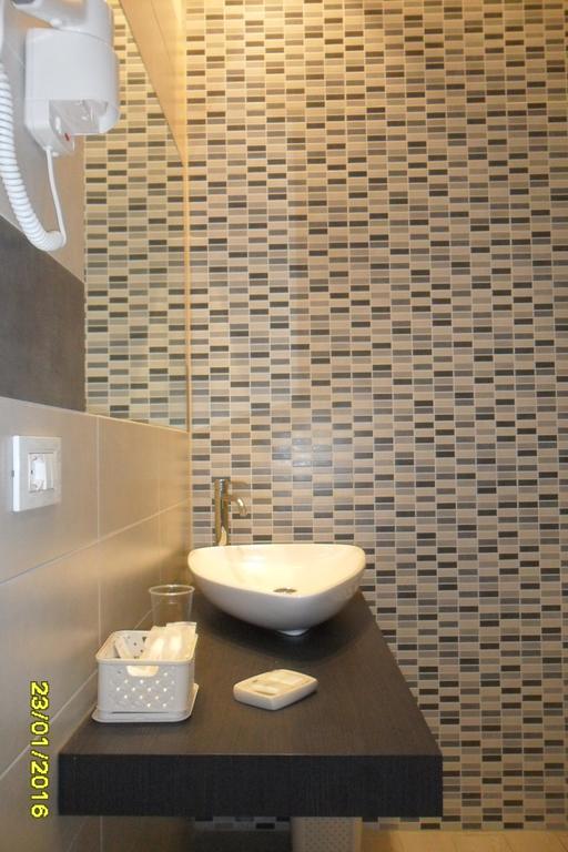 Location Lory Hotell Busto Arsizio Exteriör bild