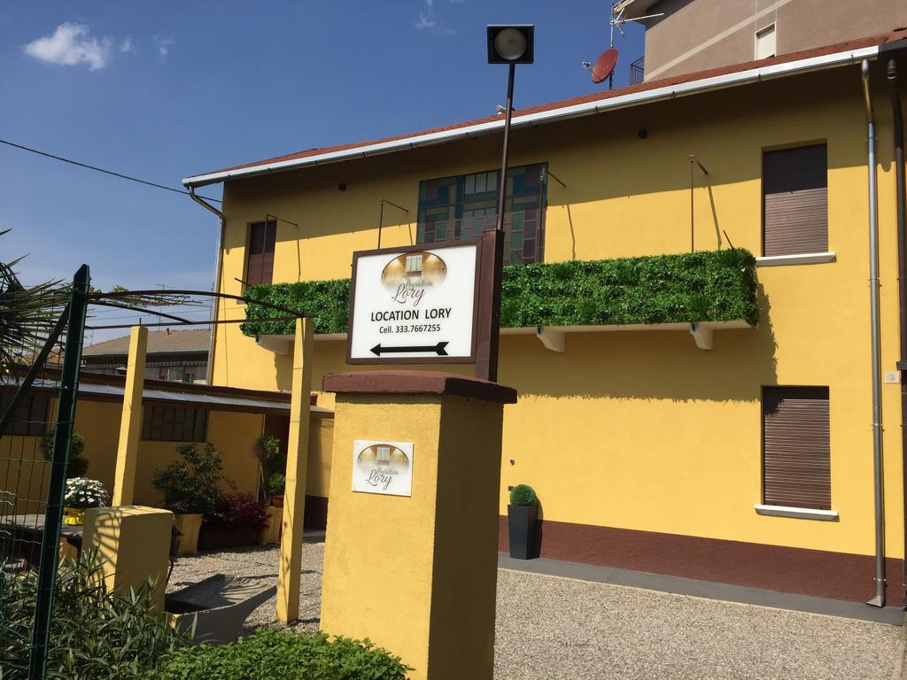 Location Lory Hotell Busto Arsizio Exteriör bild