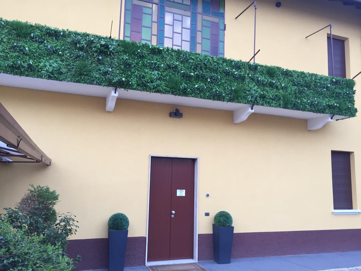 Location Lory Hotell Busto Arsizio Exteriör bild